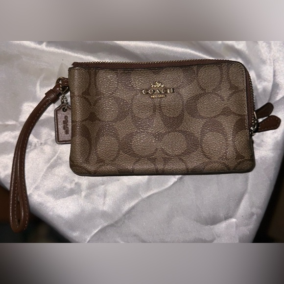 Coach Double Zip Leather Wristlet - Picture 1 of 9